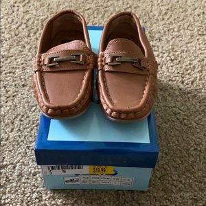 Brown toddler loafers
